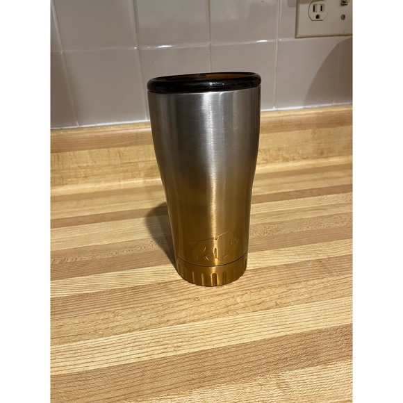 Silver Buffalo 18/8 stainless steel 20oz tumbler with lid - Picture 5 of 7